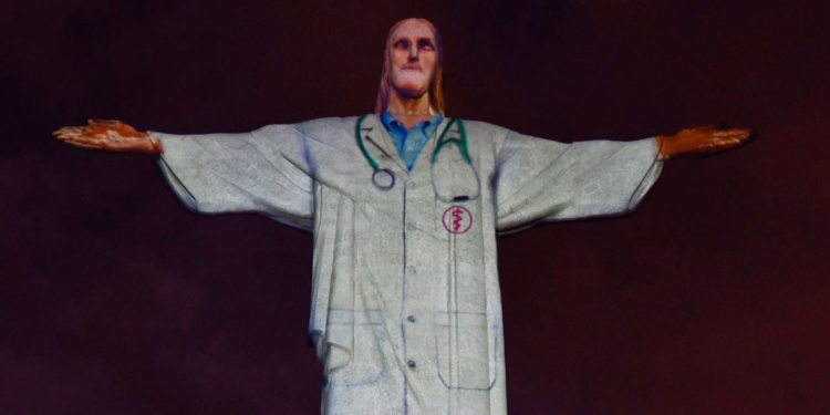 #FormouEsperança: Cristo Redentor ganhou projeções para homenagear os profissionais da saúde