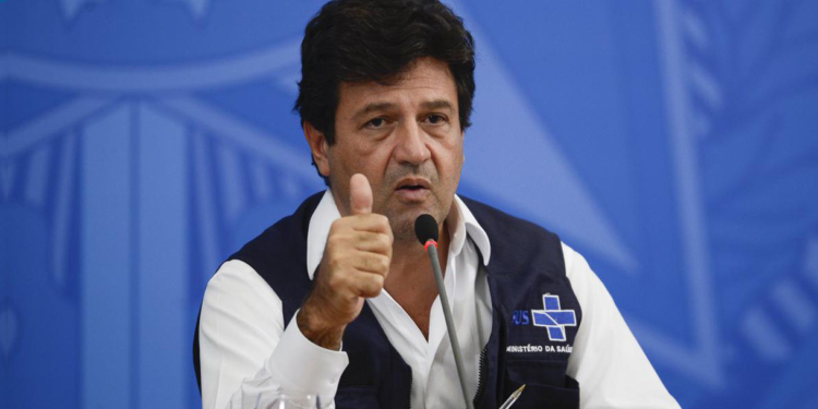 Exonerado: Jair Bolsonaro demite Luiz Henrique Mandetta do cargo de Ministro da Saúde