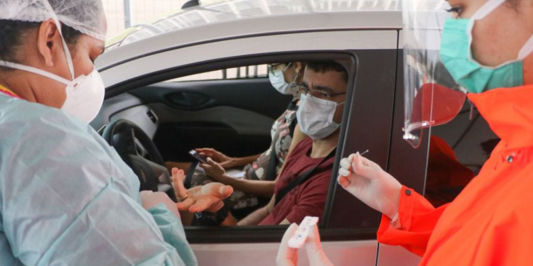 Primeiro dia de testes no Plano Piloto e Águas Claras detectaram 46 pessoas com Covid-19