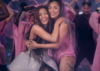 Com estética futurista, Lady Gaga divulga clipe de “Rain On Me”, com Ariana Grande