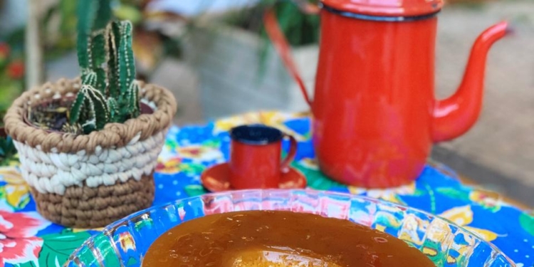 Café e um Chêro abre encomendas do pudim da Dona Alba para o Dia das Mães