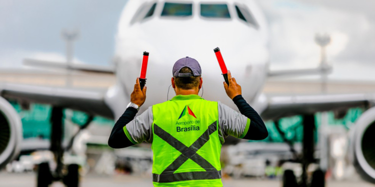 Aeroporto de Brasília começa, aos poucos, a retomar voos no fim de maio