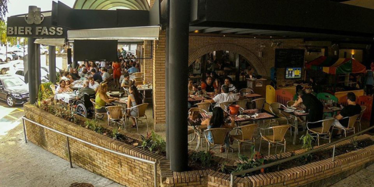 Restaurante Bierfass do Gilberto Salomão fecha as portas temporariamente