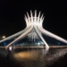 Catedral de Brasília, marco da arquitetura moderna assinada por Oscar Niemeyer, completa 50 anos