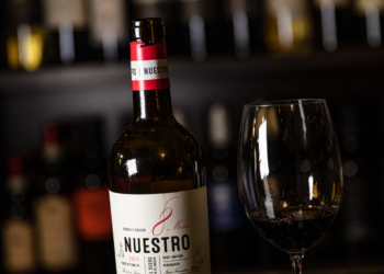 Prepare-se para o frio com filmes, lareiras, cobertas e vinhos!