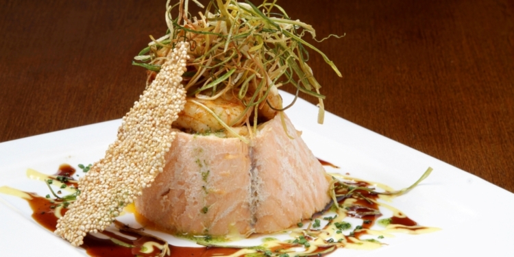 Taypá celebra 10 anos com três clássicos que já ocuparam destaque em seu premiado menu