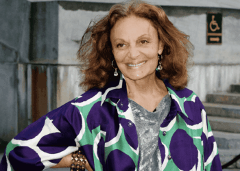 Crise: DVF demite equipe em massa e fecha lojas físicas nos EUA e Europa