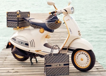 Vespa ganha versão Christian Dior como edição limitada