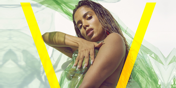Poderosa: Anitta é capa na versão digital da americana “V Magazine”