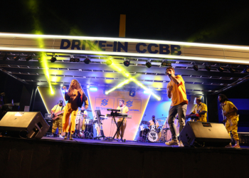 Drive-in CCBB: complexo de entretenimento do Banco do Brasil apresenta festival cultural