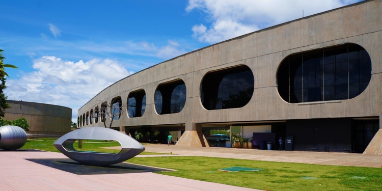 Drive-in CCBB: complexo de entretenimento do Banco do Brasil apresenta festival cultural