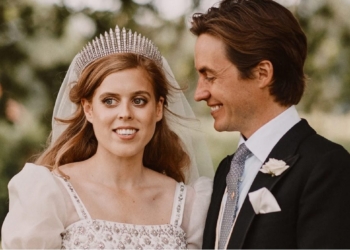 De avó para neta: princesa Beatrice casou usando vestido e tiara da rainha Elizabeth II