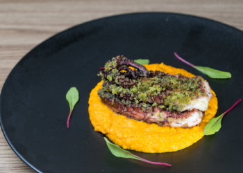 Restaurante ‘A Mano coloca pratos clássicos no menu digital