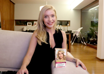 Luiza Possi muda a cor dos cabelos com Imédia Excellence e celebra seu momento de transformação pessoal