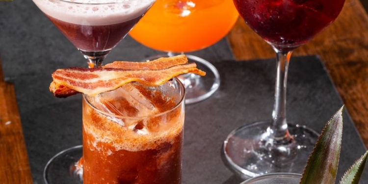 7zero6 oferece drinks autorais de frente para o mar no rooftop do Praia Ipanema Hotel