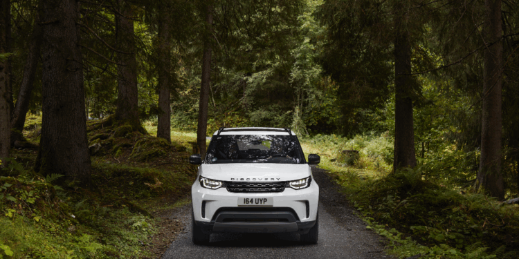 Road trip: Jaguar Land Rover marca presença em experiência de viagem em prol do projeto Onçafari