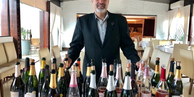 Enogastronomia: Jornalista Rodrigo Leitão lança e-book com receitas e dicas de harmonização