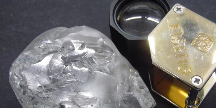 R$ 100 milhões: diamante de 442 quilates é encontrado na África