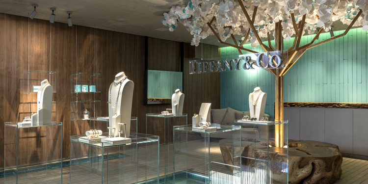 Tensão comercial: LVMH paralisa a compra da Tiffany