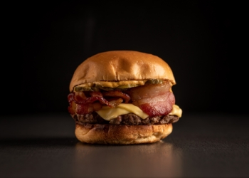 Bullguer promove a Bacon Week no delivery