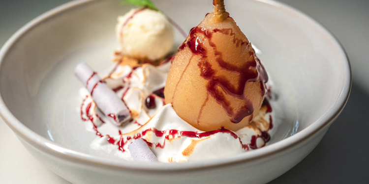 The Queen’s Place Greenhouse: conheça a recém inaugurada casa inglesa no Lago Sul