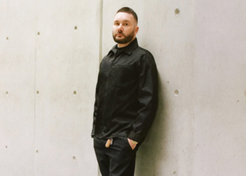 Fendi anuncia Kim Jones como estilista feminino da marca, antigo posto de Karl Lagerfeld