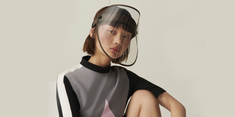 LV Shield: Louis Vuitton lança máscara-escudo sensível a luz