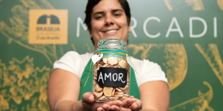 Mercadinho do Brasília Shopping retorna ao tradicional local na entrada da W3