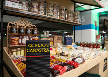 Mercadinho do Brasília Shopping: feirinha segue com adaptações no estacionamento G1