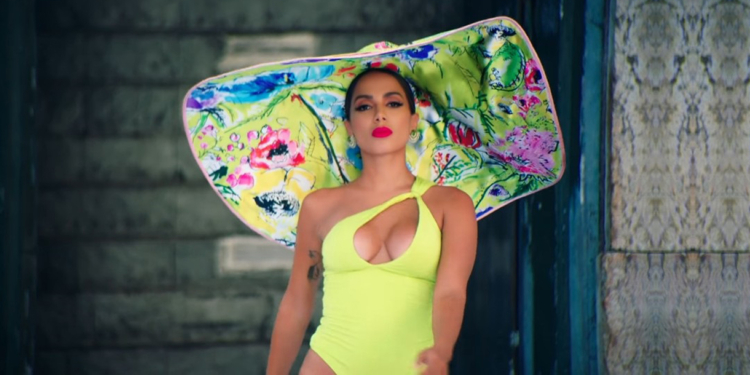 “Me Gusta”: Anitta estreia música com Cardi B e Myke Towers. O clipe foi filmado no Pelourinho.
