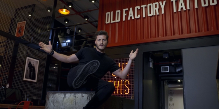 Old Factory Tattoo: Klebber Toledo inaugura estúdio de tatuagem no Rio de Janeiro