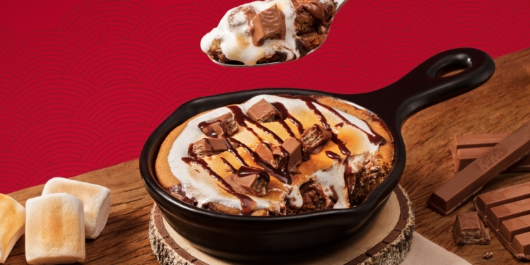 Outback anuncia feat com KitKat para lançamento de S’mores