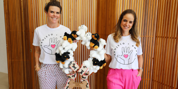 casapark recebe mostra de Guirlandas de Natal para leilão solidário