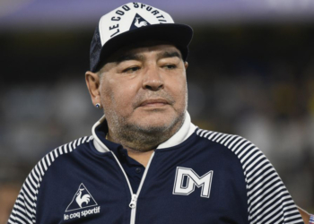 Diego Maradona morre na Argentina aos 60 anos