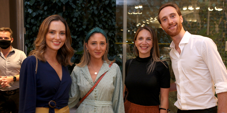 Ornare recebe convidados em happy hour durante o Design Weekend