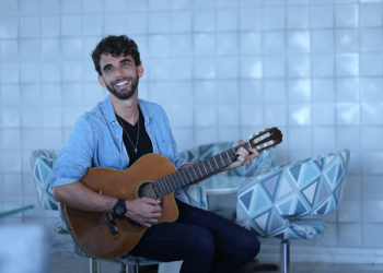 Cantor pernambucano, Tauã Cordel, lança música com participação de Maneva