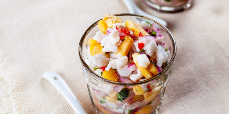 Ótima pedida na virada do ano: ceviche de peixe e banana