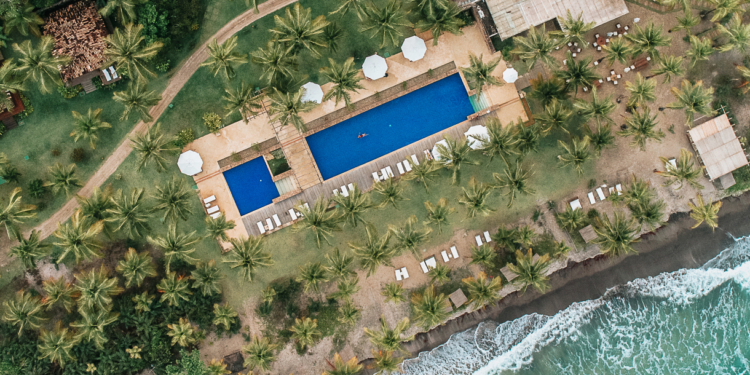 Costa do Cacau: Txai Resorts celebra 20 anos de beleza natural em Itacaré