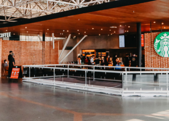 Duas unidades: Starbucks desembarca no Aeroporto de Brasília