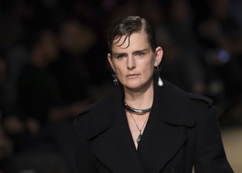 Modelo Stella Tennant morre aos 50 anos e deixa legado