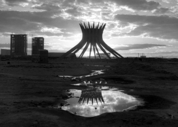 Última semana: exposição “Brasília Museu Aberto” realiza projeção em paineis do Aeroporto