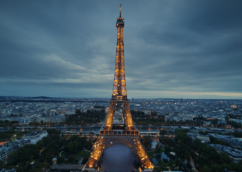 Voo seguro: Air France revela novo vídeo em um passeio musical pelos arredores do país