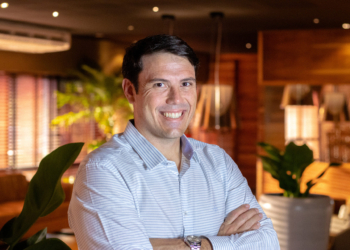 Infusão 4.0: presidente da Abrasel-DF, Beto Pinheiro, participa de evento sobre marketing, gestão e vendas