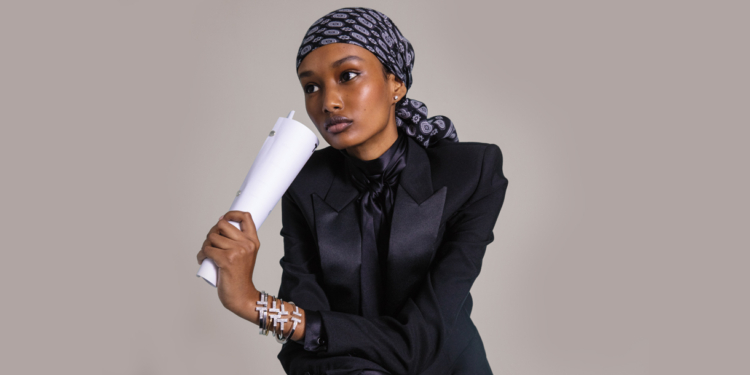 Tiffany & Co. apresenta sua campanha Tiffany T