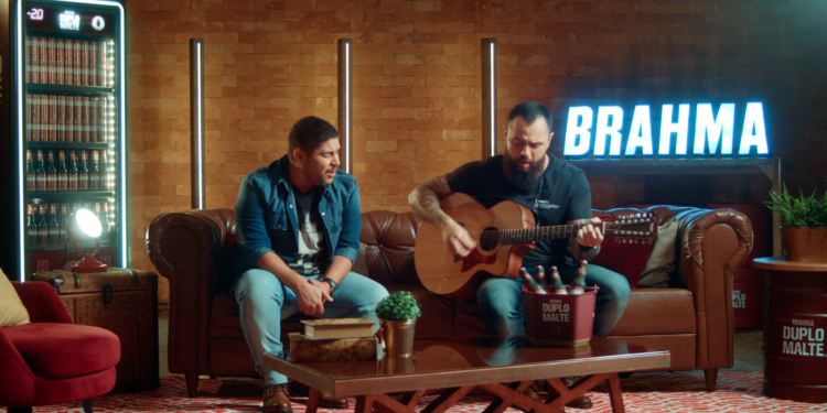 Brahma cria programa para desvendar os bastidores dos grandes astros da música sertaneja, com Jorge & Mateus