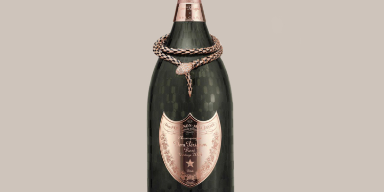 Bvlgari Serpenti x Dom Pérignon Rosé: maisons se unem e lançam apenas quatro caixas exclusivas