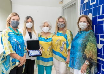 Secretária de Turismo do DF, Vanessa Mendonça, recebe título de Mulher Destaque 2021 pela AMABRASÍLIA