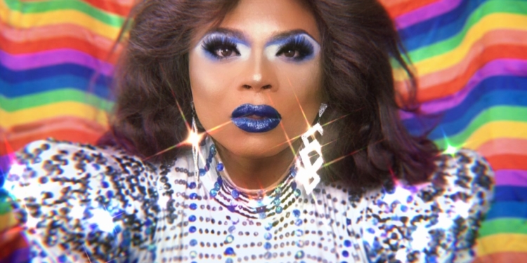 Distrito Drag promove oficina de saúde LGBT+ com apoio da Fiocruz