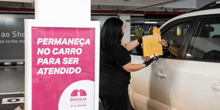 Brasília Shopping realiza vendas por drive-thru, take out e delivery