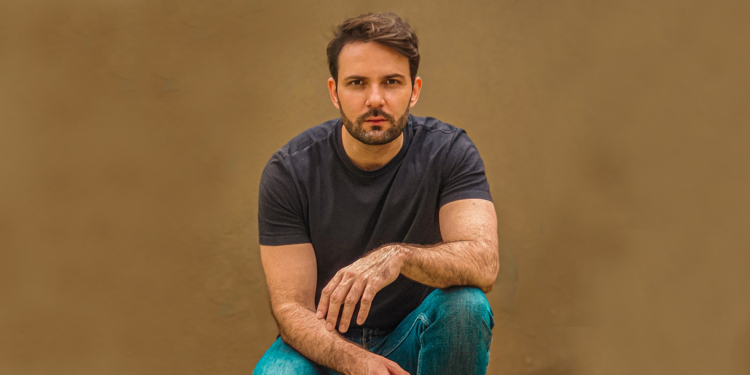 Aniversário solidário: produtor e influencer César Santos celebra B-Day ajudando ao próximo